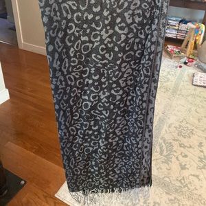 Cashmere scarf